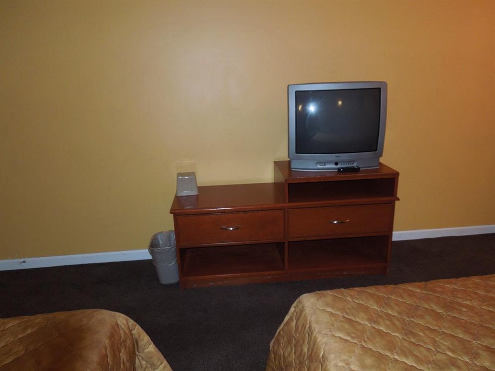 Lakeland Motel 2*