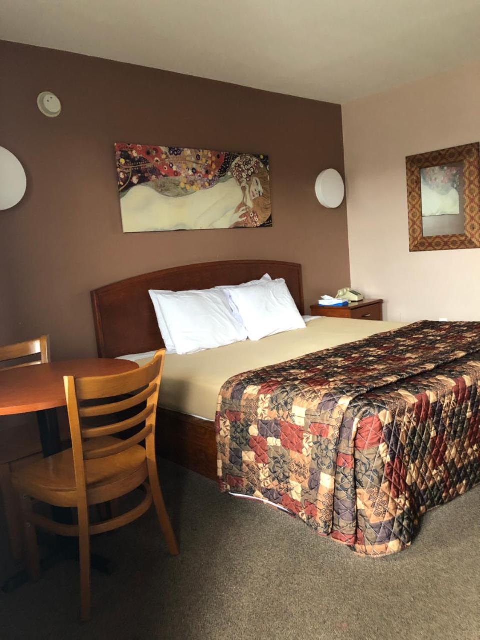 Lakeland - Motel 2*